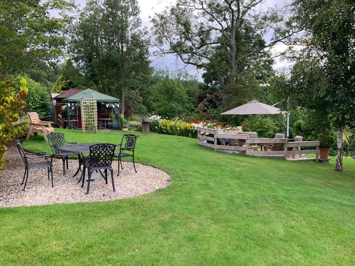 Llanwenarth Cottage A Beautiful Place To Just Be. Abergavenny Exterior photo