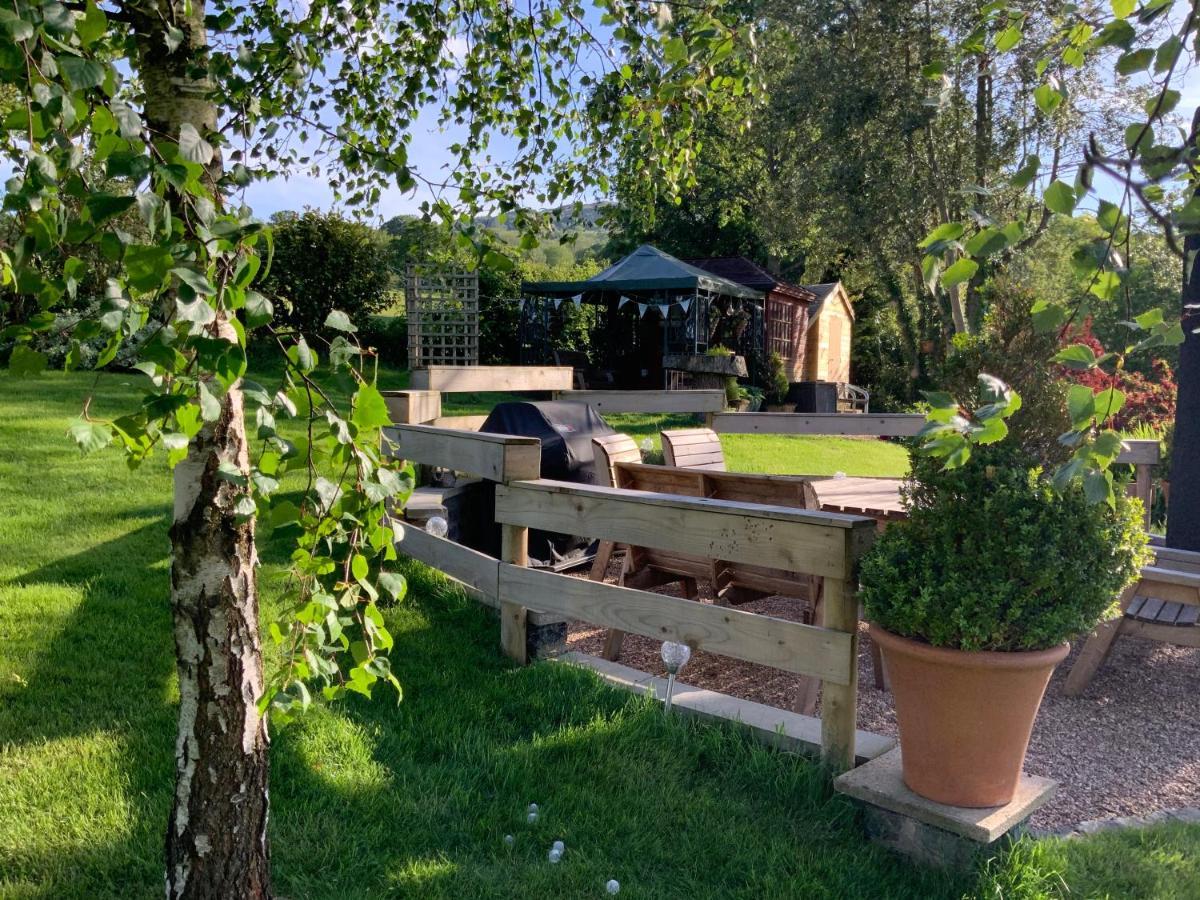 Llanwenarth Cottage A Beautiful Place To Just Be. Abergavenny Exterior photo